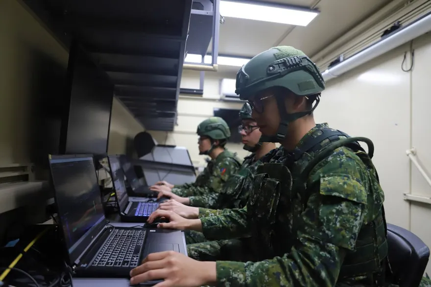 心戰特遣隊暗夜出擊！守護國家安全絕不退讓