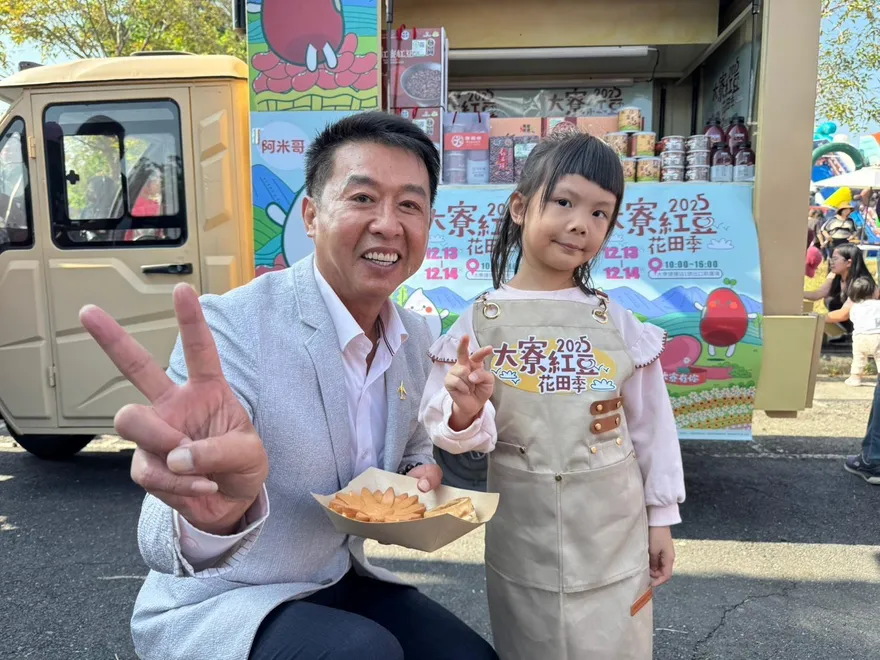 綠營高雄市長初選翻轉　許智傑後來居上民調呈黃金交叉