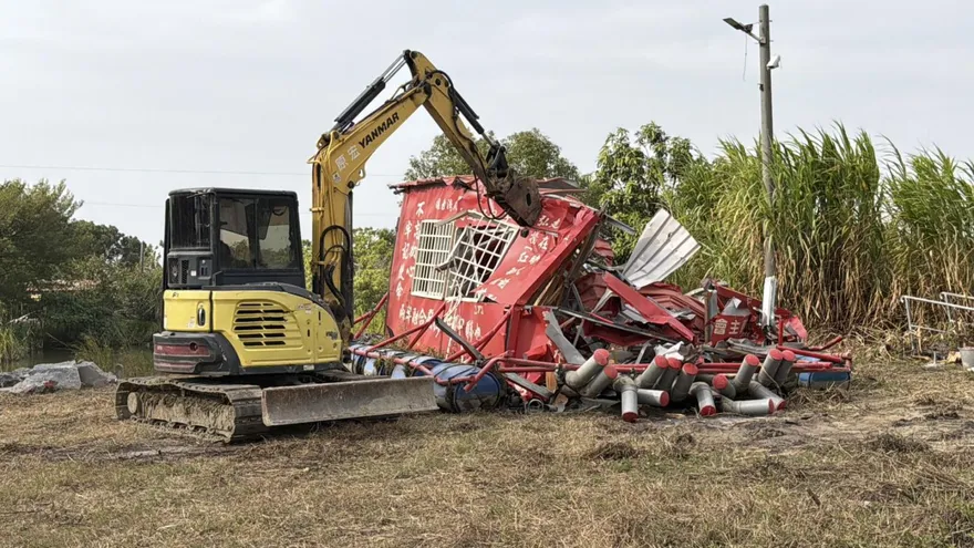 拆「共產黨違建」！黃偉哲喊：國家尊嚴不容踐踏