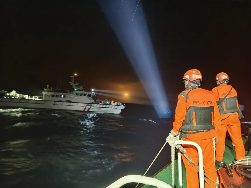 F-16戰機花蓮外海失聯！海巡出動3艦6艇全力搜救