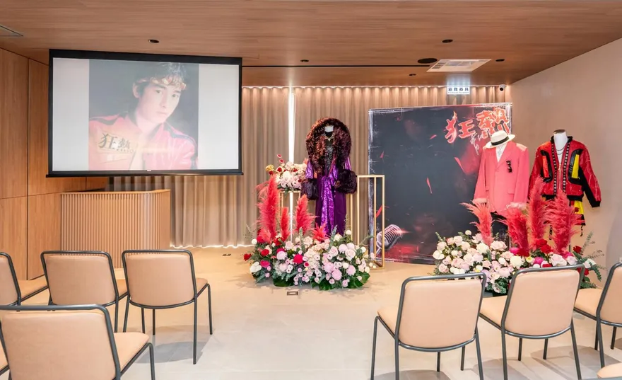 曹西平靈堂明起開放弔唁17天　內部擺滿專輯道盡一生寫照