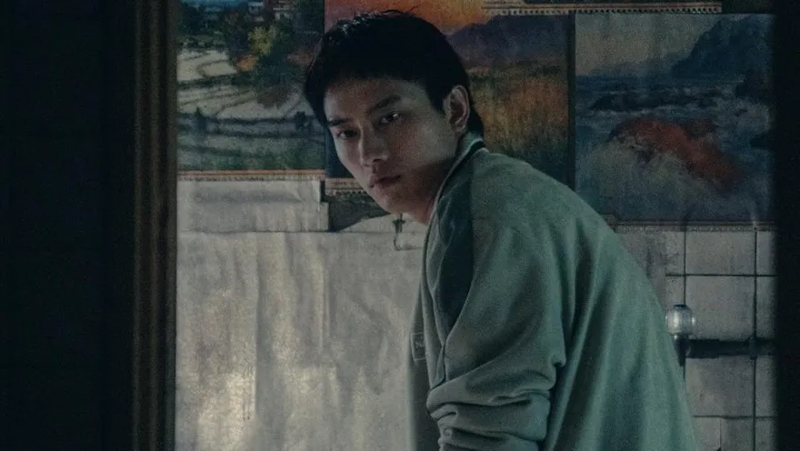 范少勳闖凶宅「遭鬼魂丟菜刀」　陳姸霏徒手救援滿手血超驚悚