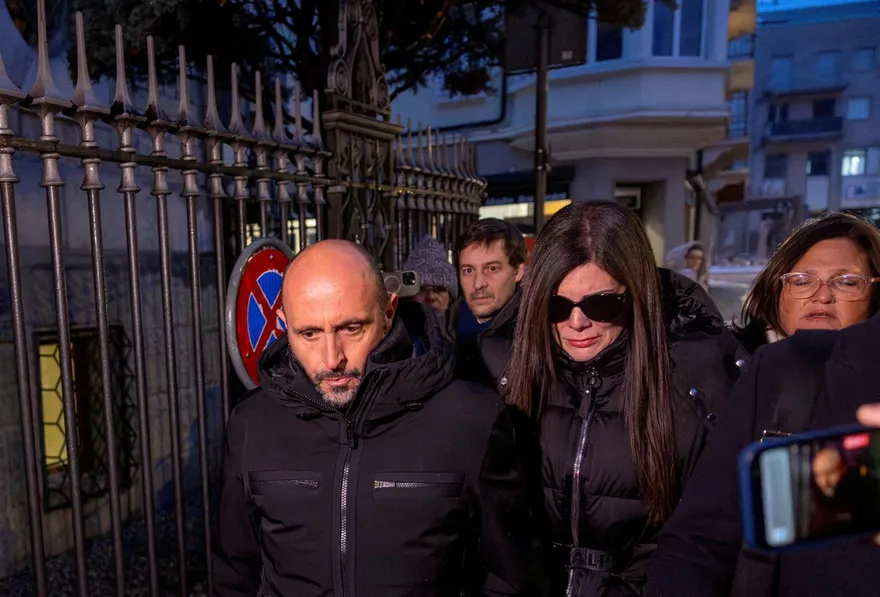 瑞士跨年夜大火酒吧老闆獲釋　義大利強烈不滿召回大使