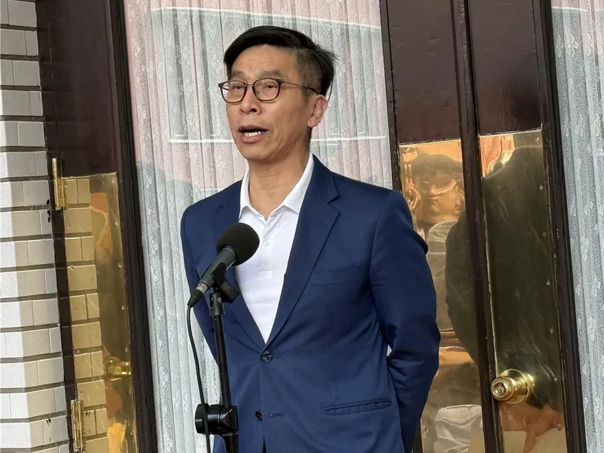 鍾佳濱語出驚人！「春秋時代沒有中國」藍青年一句話狠打臉