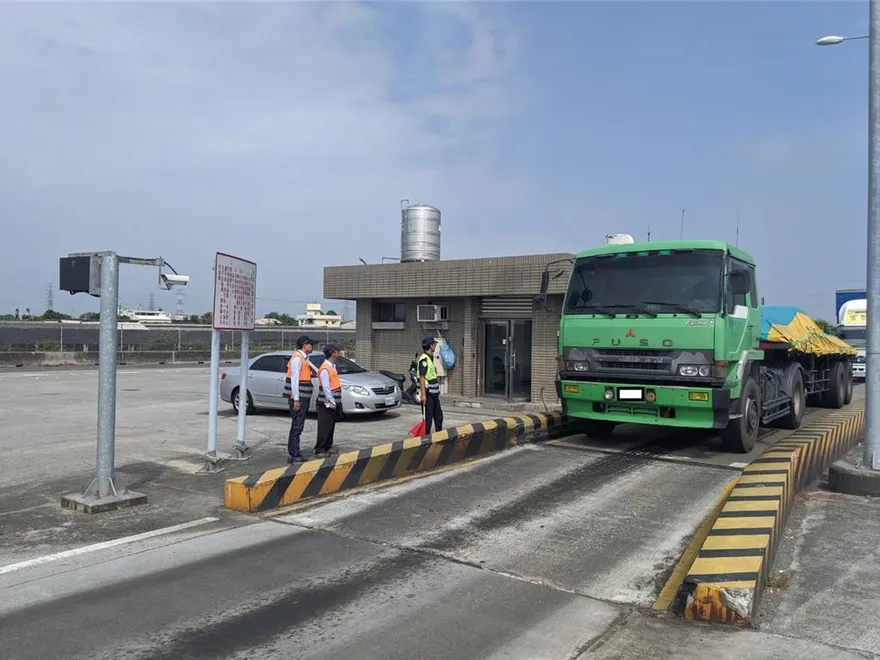 3/1起國道再啟用3處動態地磅系統　逃磅可罰9萬元