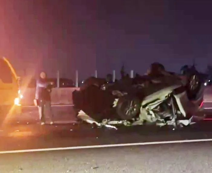 影/嘉義事故連環！國道「車變鐵球」　大林夜市「1人命危」