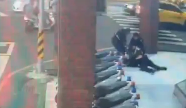 台南隨機砍人凶手身分曝光！養生館員工持足療刀猛刺2路人