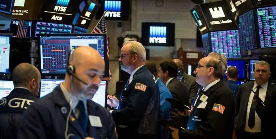 美股大跌科技股遭血洗！超微崩逾17％　台積電ADR跌3％