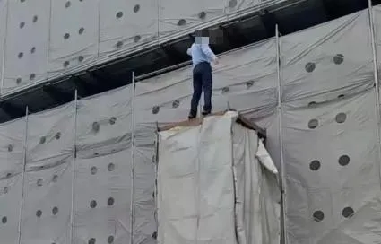 《豆腐媽媽》替身墜地意外！家屬收病危通知　怒控電視台高層：一句對不起都沒有