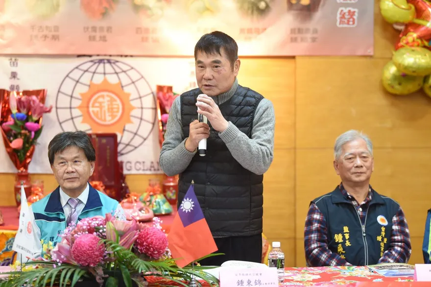 鍾東錦向卓榮泰「咬耳朵」　苗栗天花湖水庫拚4月開工