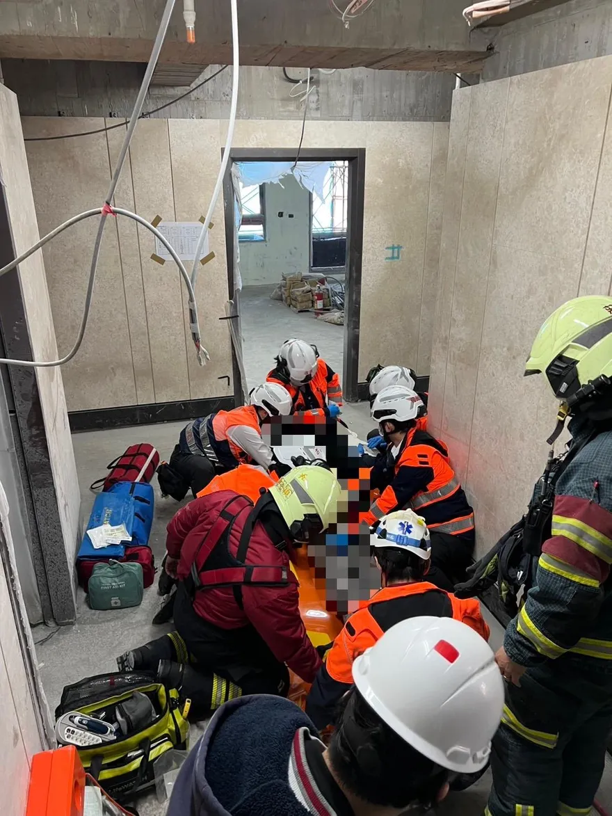 大安區工安意外！ 60歲男踩空跌落鷹架