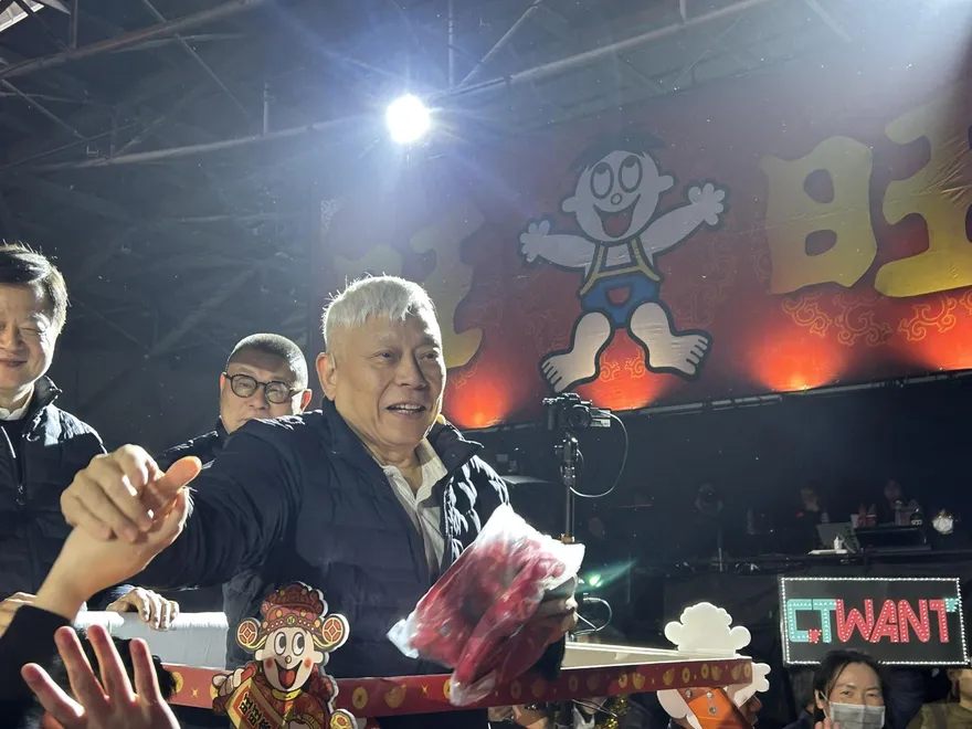 告五人領銜開唱！  旺旺集團尾牙南港展覽館熱鬧登場