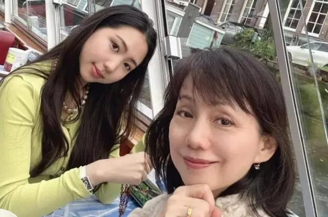 2個月漲粉8萬！蔡幸娟愛女爆紅身分被起底　突宣布消失社群原因曝