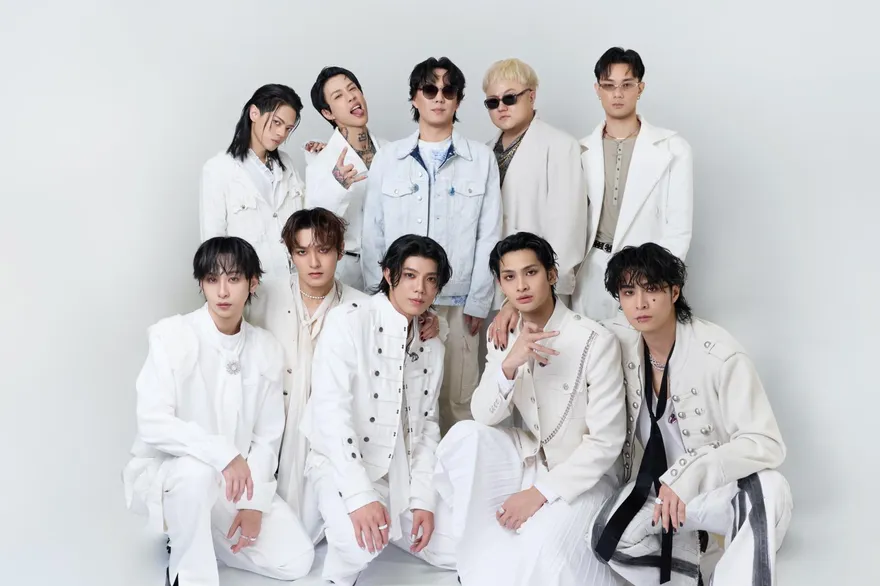 蕭煌奇《紅白》後台當攝影師！新婚首過年笑喊：紅包不能省