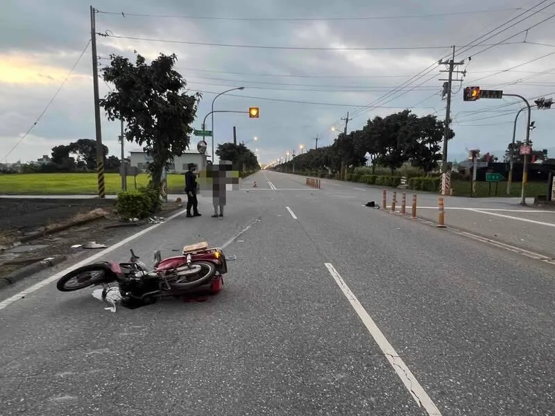 影/花蓮知卡宣大道7旬婦外側直接左轉　遭後車撞飛不治