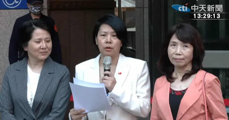 邱垂正：李貞秀不具參選資格　將把證據送中選會