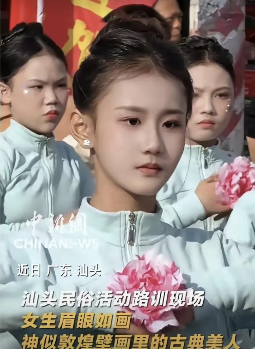 影/陸小六生參加民俗活動古典容顏走紅！網友讚東方美完勝網紅臉