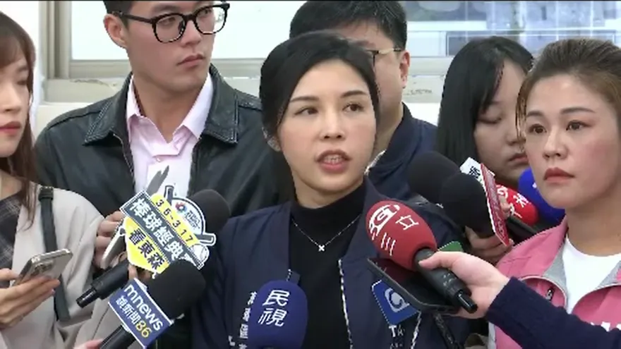 萬華正妹里長淚訴遭性騷！控地方大老「鎖門強抱」　受害者不只一人