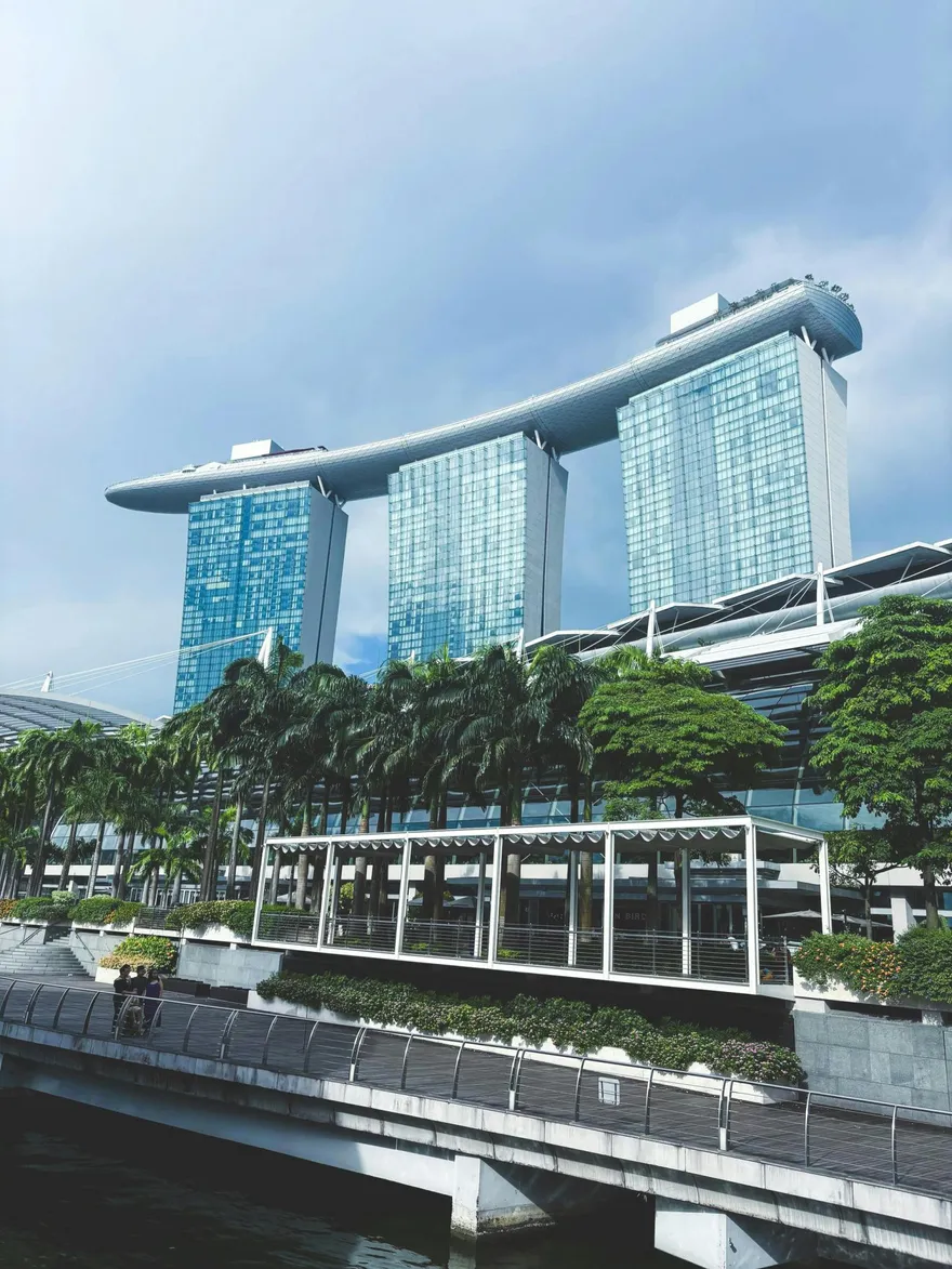 不堪鉅額賭債！陸男星國地標「金沙酒店」墜樓　家屬趕赴善後