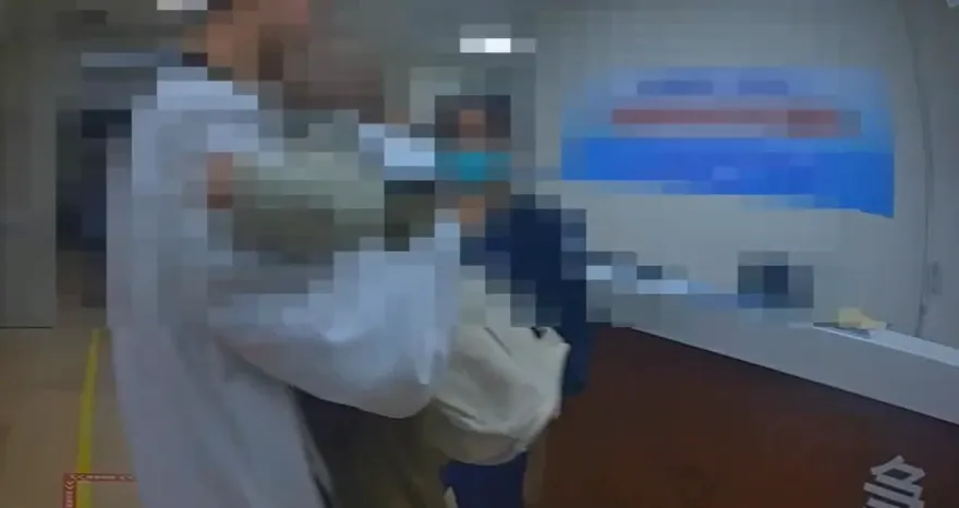 1歲兒吞2枚硬幣！父嚇壞求助　暖警開道送醫化解危機