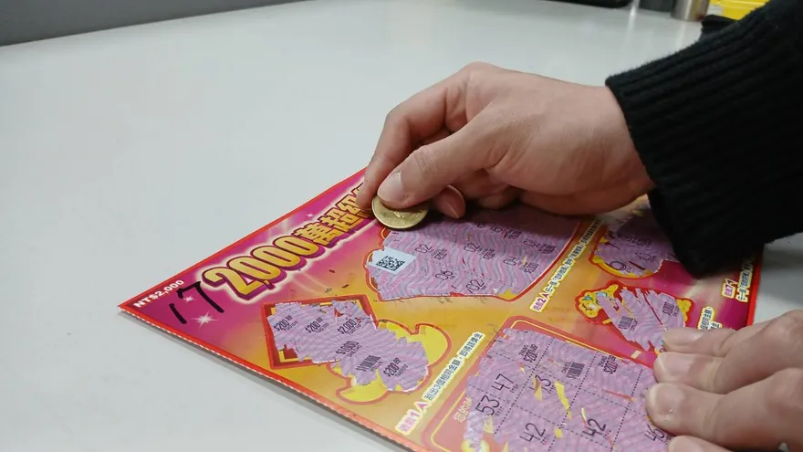 連槓3張不氣餒！土城房仲男1句「會等你」　神逆轉刮中2千萬