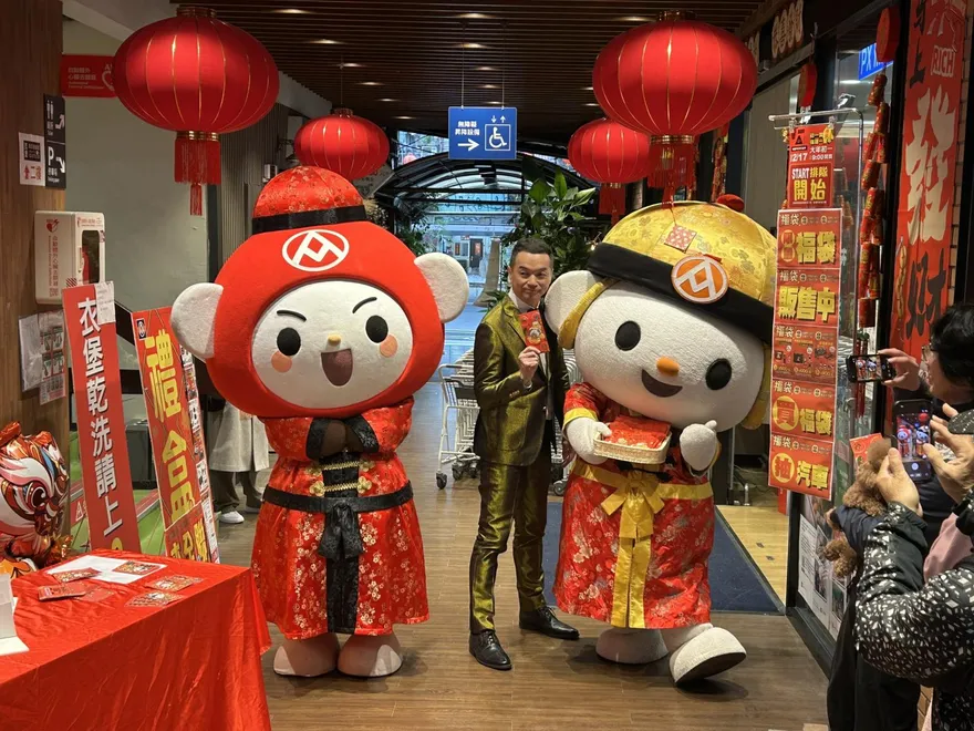 全聯福袋一早開搶！　超狂民眾昨天抱狗狗來夜排