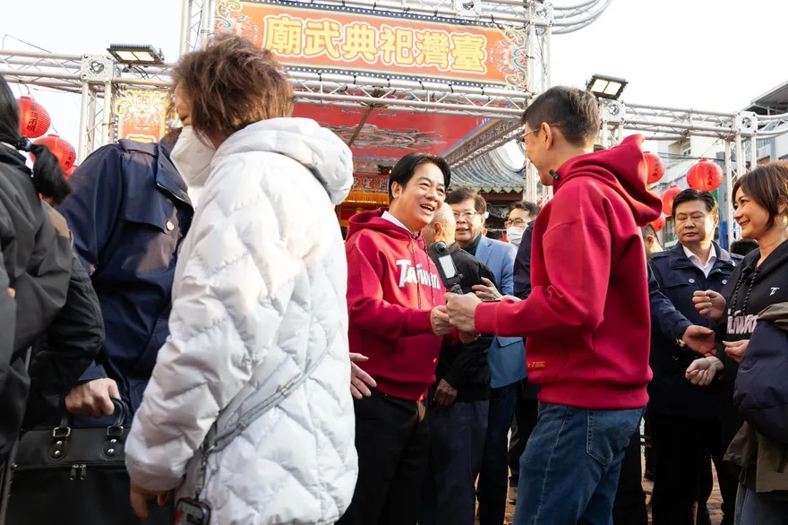 武廟主委當眾嘔吐！黃偉哲遭疑「態度漠然」挨批　本尊曝真相