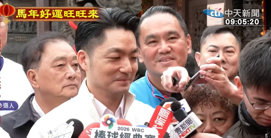 鄭麗文紅繩抖動「神明感召」？蔣萬安微妙笑回：今馬熊讚