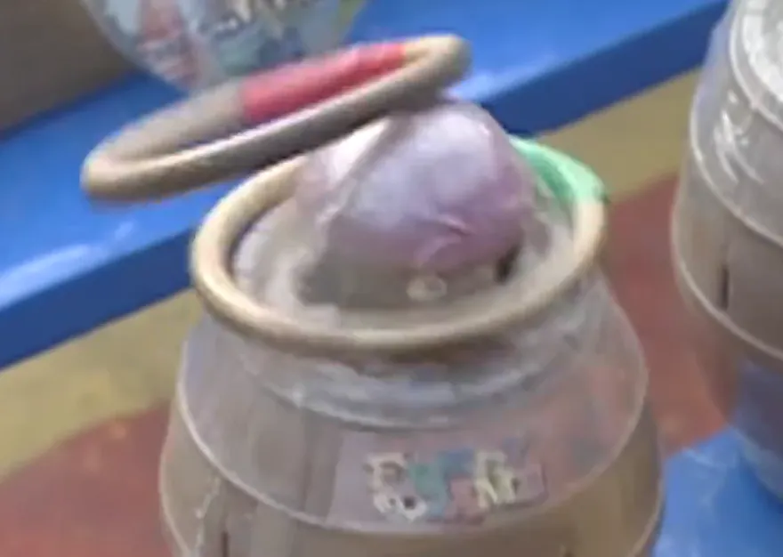 羨慕！高中生玩套圈圈「2次抱走台積電100股」價值逾19萬