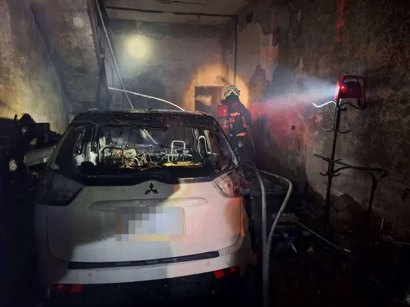 彰化「轎車撞進屋狂燃」竟是故意！莽男喝酒衝前妻娘家