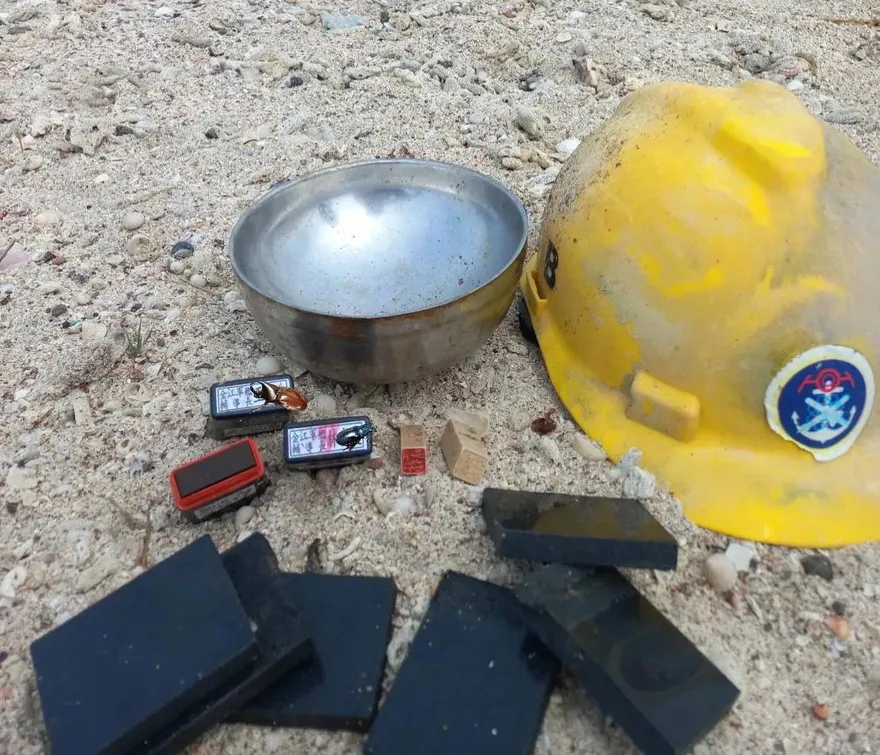 海軍131艦隊海拋垃圾澎湖再現蹤　錦江級幹部職名章全都露