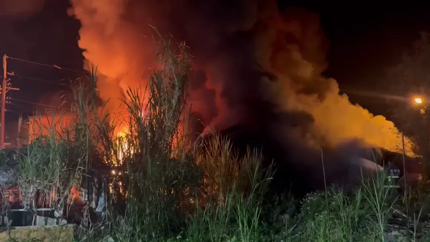 影/宜蘭梅花湖民宅大火！父驚險逃出「不知女兒燒成焦屍」