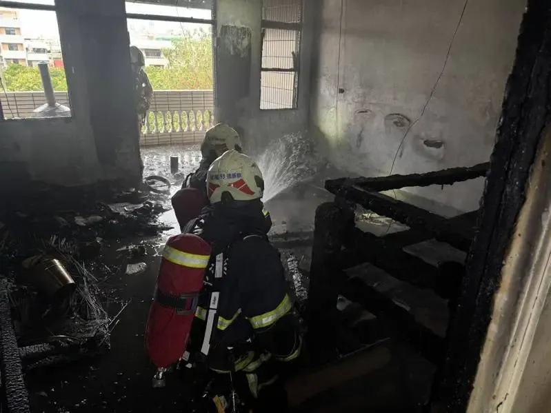 神明廳起火！北斗透天厝83歲獨居翁睡夢中驚逃　輕微嗆傷