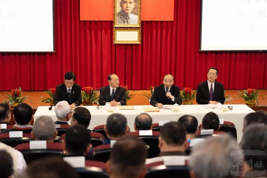 退輔會談軍購！請出僅存2名一級上將 霍守業：善戰與備戰才是和平唯一籌碼