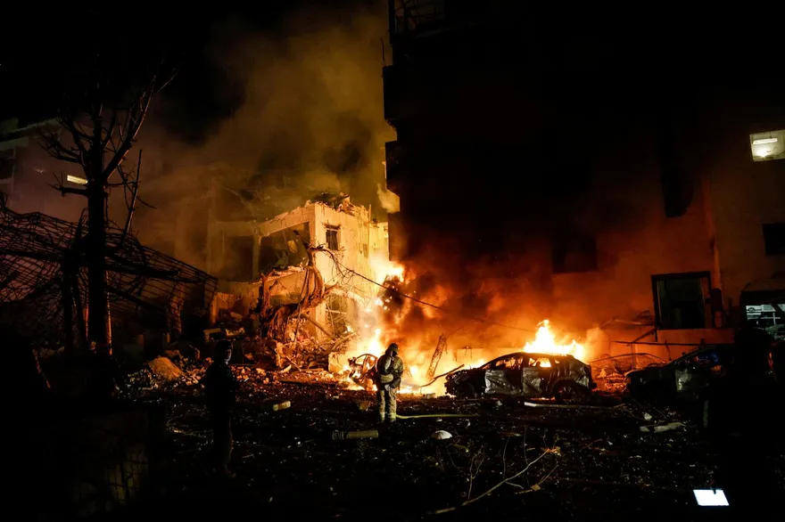 伊朗反擊！巴林大樓陷火海　以色列多地遭炸釀1死121傷