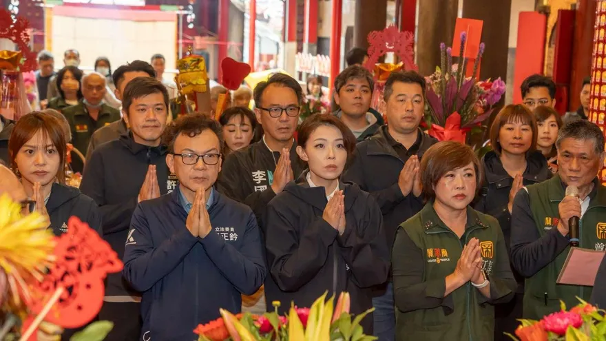 關聖帝君飛昇1867週年　高虹安為新竹市民參香祈福