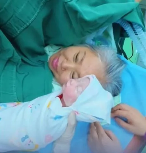 吉林63歲高齡產婦誕下女嬰！痛失35歲獨子　搏命「試管圓夢」