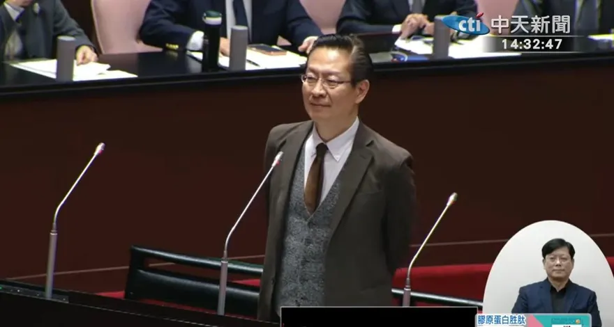 民眾黨立委王安祥質詢處女秀　與卓榮泰、顧立雄「一團和氣」