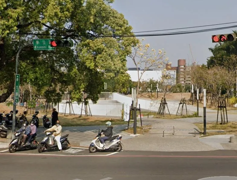 台中爆寒冬噩耗！　「街友陳屍」中正公園陸橋下