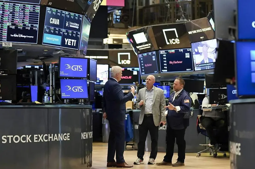 中東戰火油價續攀升！道瓊跌289點　台積電ADR漲2％