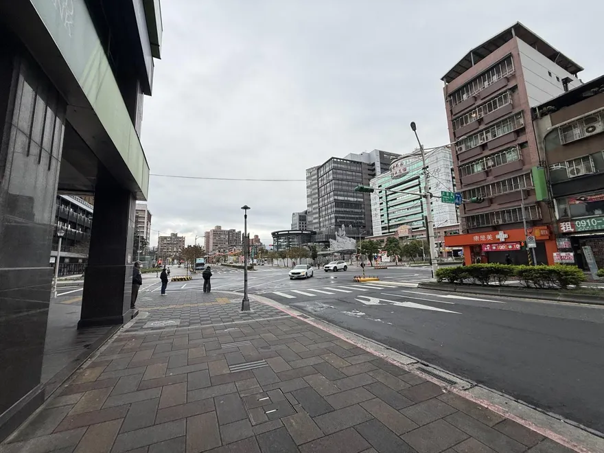 冷到發抖還沒完？下週氣溫「雲霄飛車」　中南部飆破30度