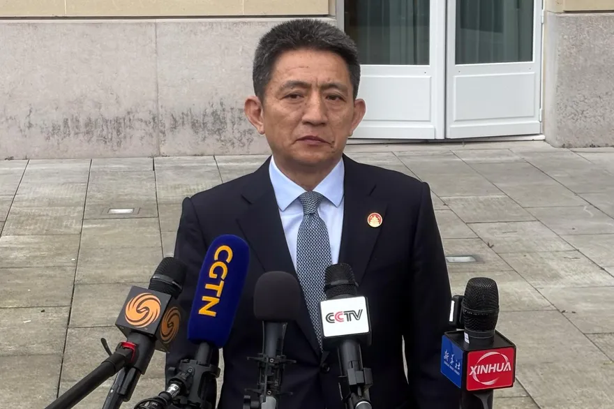 中美巴黎經貿磋商　陸代表李成鋼：就「301調查」提嚴肅交涉