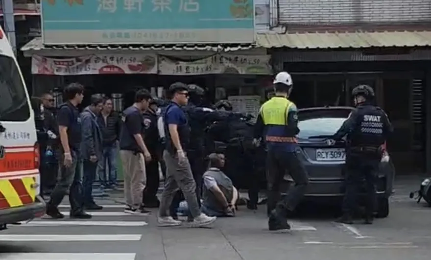 影/彰化員林街頭警匪追逐　撞車壓制逮2毒犯