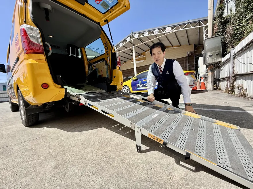搭車無障礙！台中通用計程車破86輛　輪椅族返家全靠它