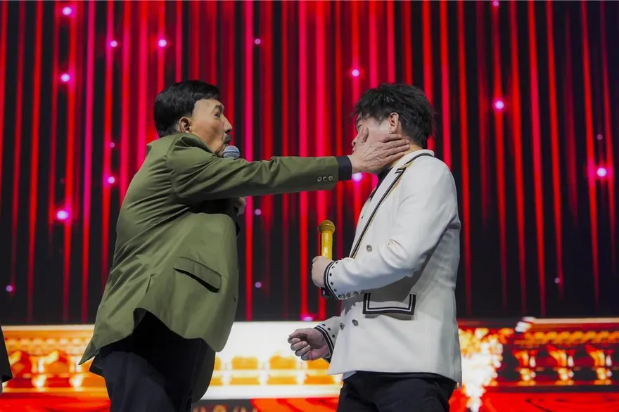 余天連打胡瓜4巴掌！黃西田哭喊「流血了」　康康也被巴