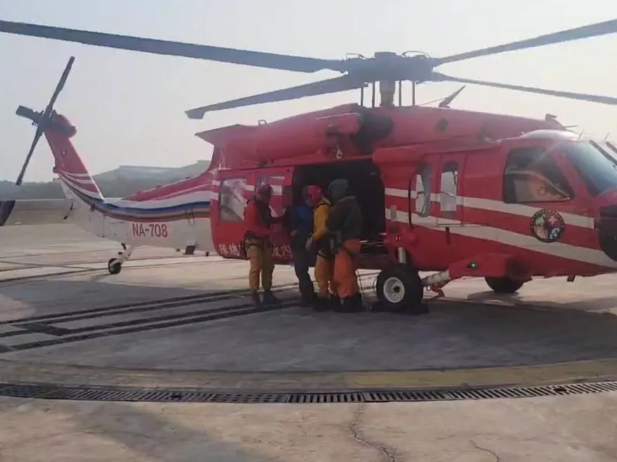 台中南湖大山25歲男失足墜落「脊椎劇痛」　黑鷹直升機出動救援