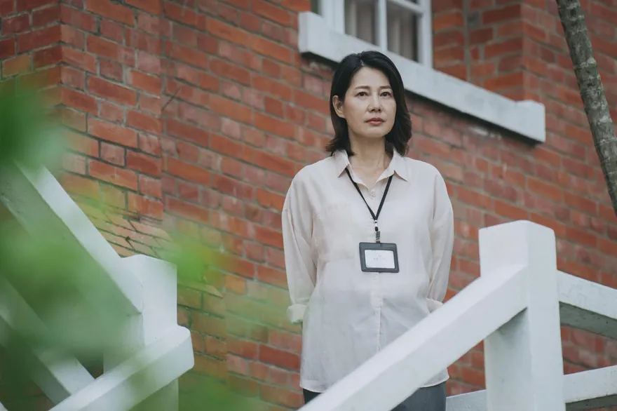 丁寧為《失樂園》蹲點育幼院　和范少勳爆肢體衝突片場「抓瀏海」