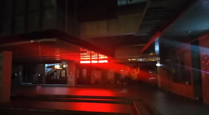 影/北市文山區突陷黑暗上萬戶停電！台電：已全復電