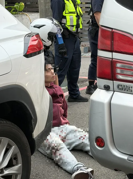 求復合遭拒！台中男割喉前女友「刀插頸」　冷眼坐看斷氣