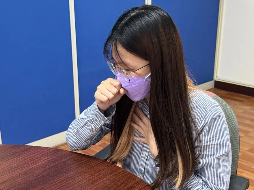 20歲菸槍久咳不癒當感冒　醫警告：恐是氣喘亂停藥傷肺